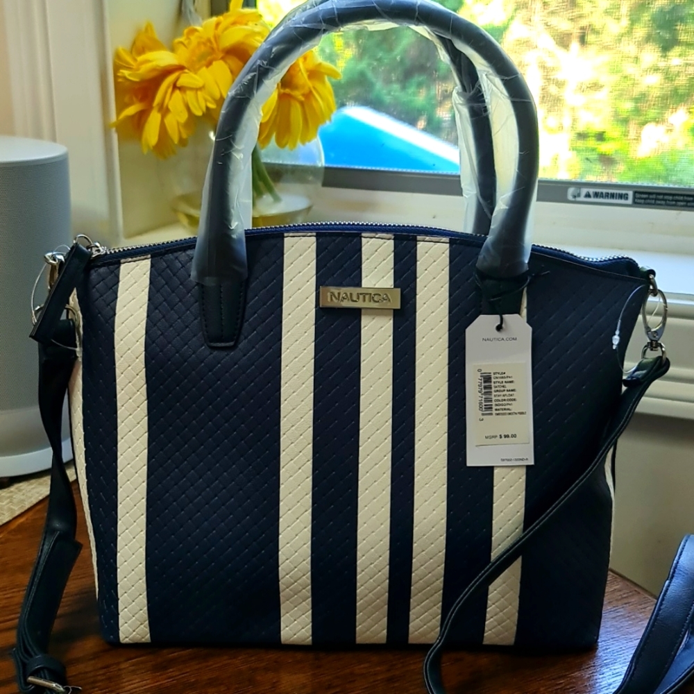 ⚓ Nautica Stay A Float Embossed Satchel Brand New, with tags!